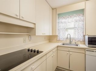 4995 Oxford Ave N #R, Saint Petersburg, FL 33710