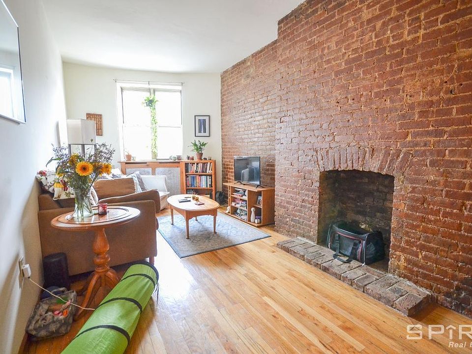 1st image of 319 W 106th St APT 3A