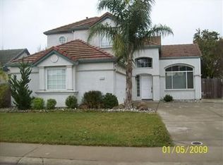 6220 Brockenhurst Dr, Elk Grove, CA 95758