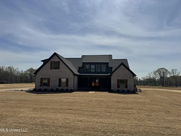 1593 Tributary Dr, Hernando, MS 38632