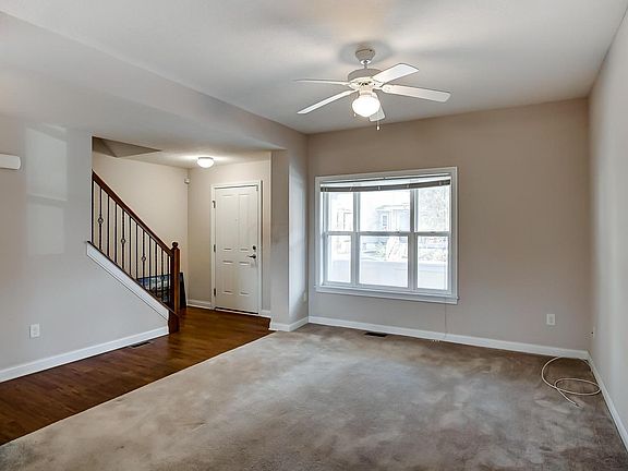 3rd image of 815 Heyl Ave