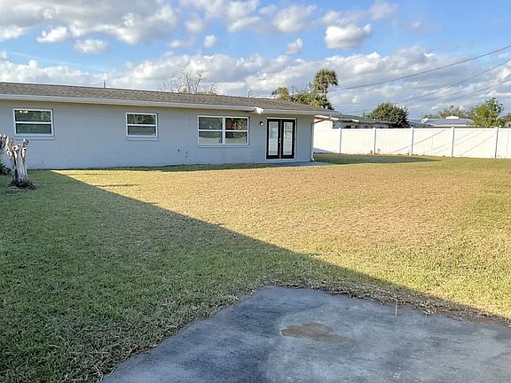 3rd image of 6535 Precourt Dr