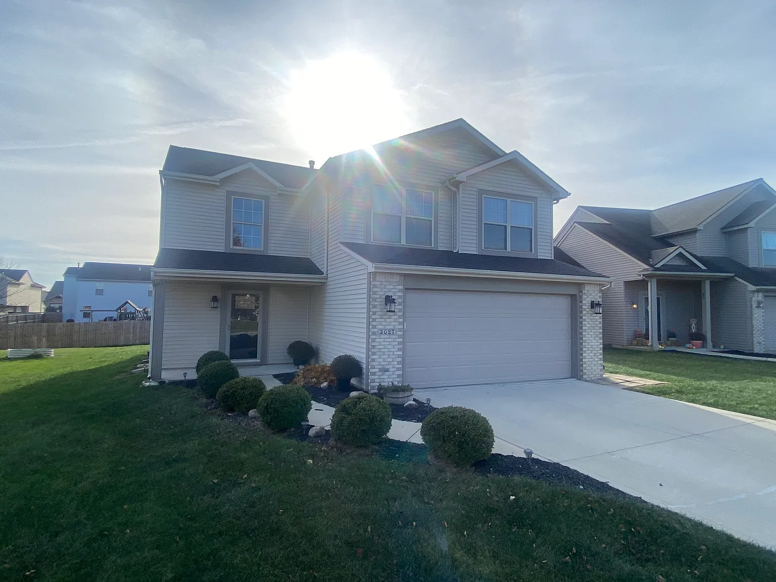 3 bed, 1577 sqft, $1,950 — Photo 1