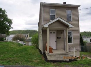 18 E Penn St, Schuylkill Haven, PA 17972