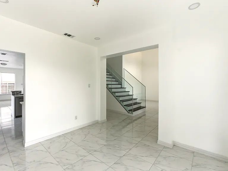 5001 Spicewood Dr — Photo 17