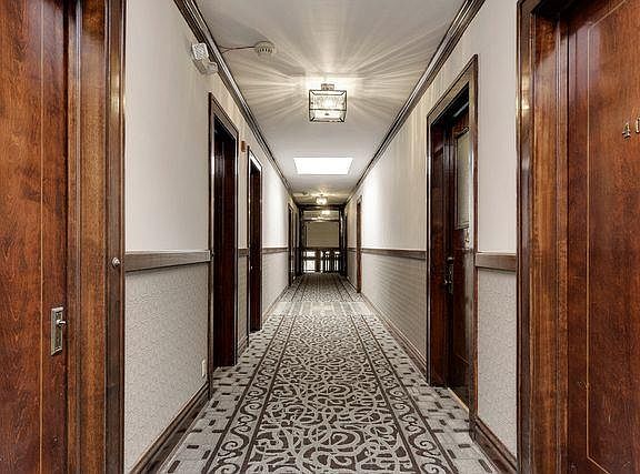 3rd image of 383 Dayton Ave