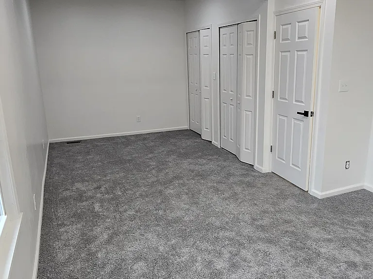 2295 Blaine St — Photo 11