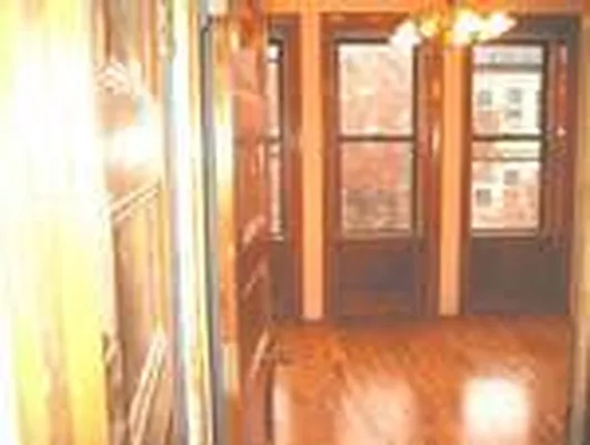 Rented by R New York | media 17