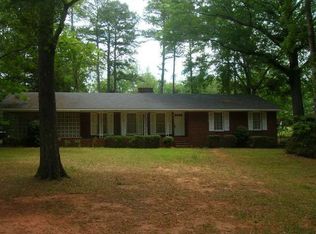 426 Woodland Rd, Monroe, GA 30655