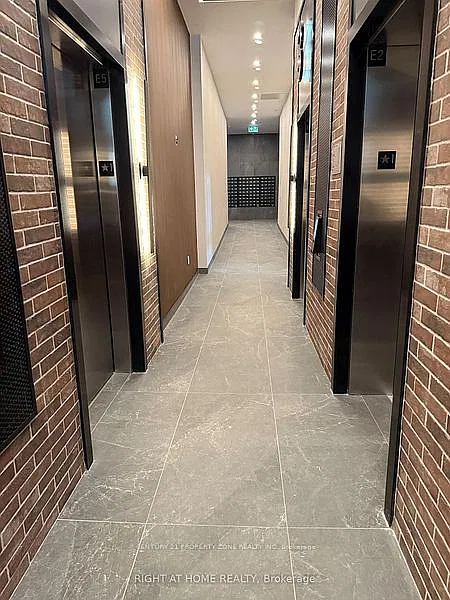 2 bed, $1,900 — Photo 2