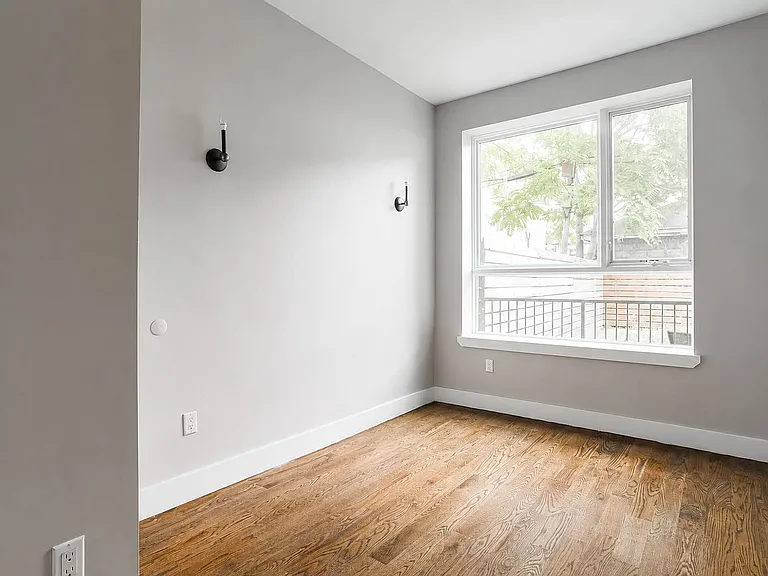 1605 New York Ave #1C — Photo 8