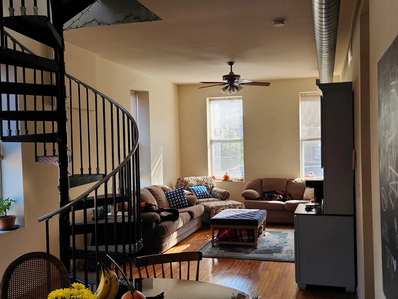 4 bed, $3,195 — Photo 2