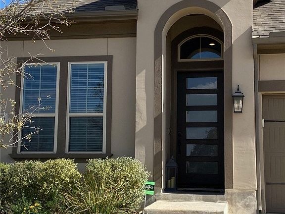 2nd image of 2209 August Ave