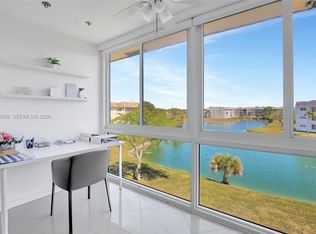 8400 Sunrise Lakes Blvd APT 312, Sunrise, FL 33322