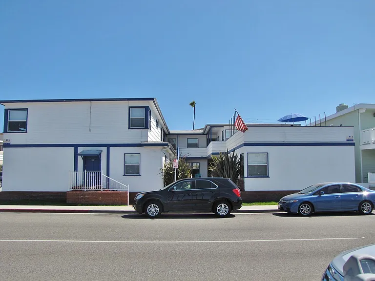 1703 W Balboa Blvd — Photo 11