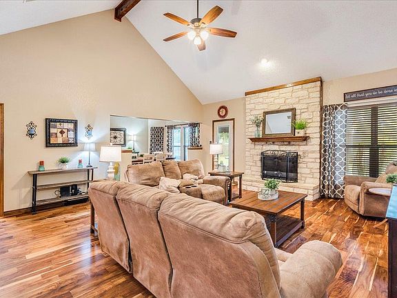 4th image of 336 Primrose Dr