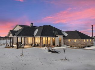 2790 W Farm To Market Rd, Valley View, TX 76272