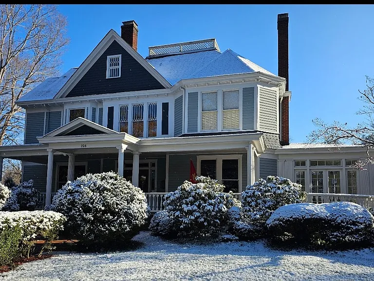 228 Oakhurst Rd — Photo 4