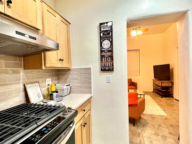 244 S Railroad Ave — Photo 11