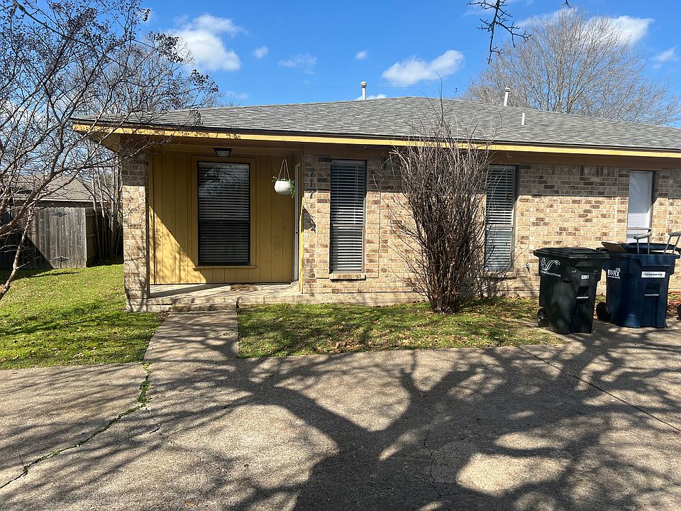 1st image of 717 San Benito Dr #A