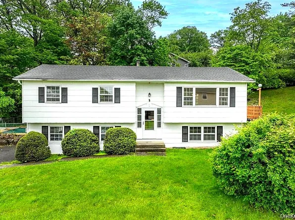 1 S Delaware Drive, Nyack, NY 10960
