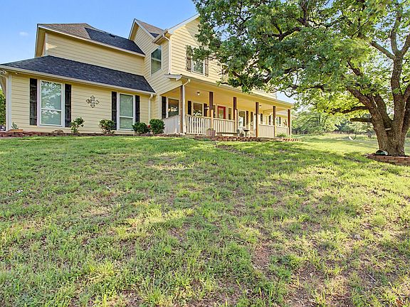 2nd image of 203 Saddle Ridge Ct