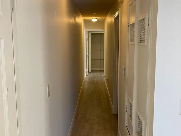 1924 Pelham Ave #202 — Photo 4