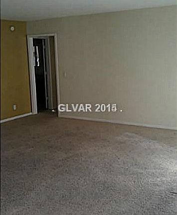 5th image of 634 Oakmont Ave Unit 1906