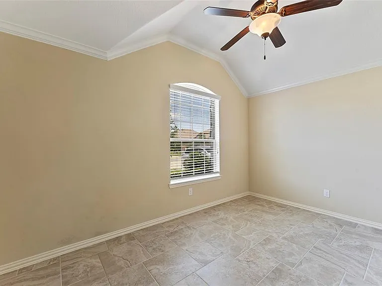 14618 Raleighs Meadow Ct — Photo 6