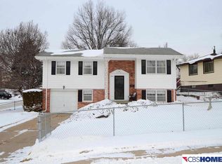 7024 S 39th Ave, Bellevue, NE 68147