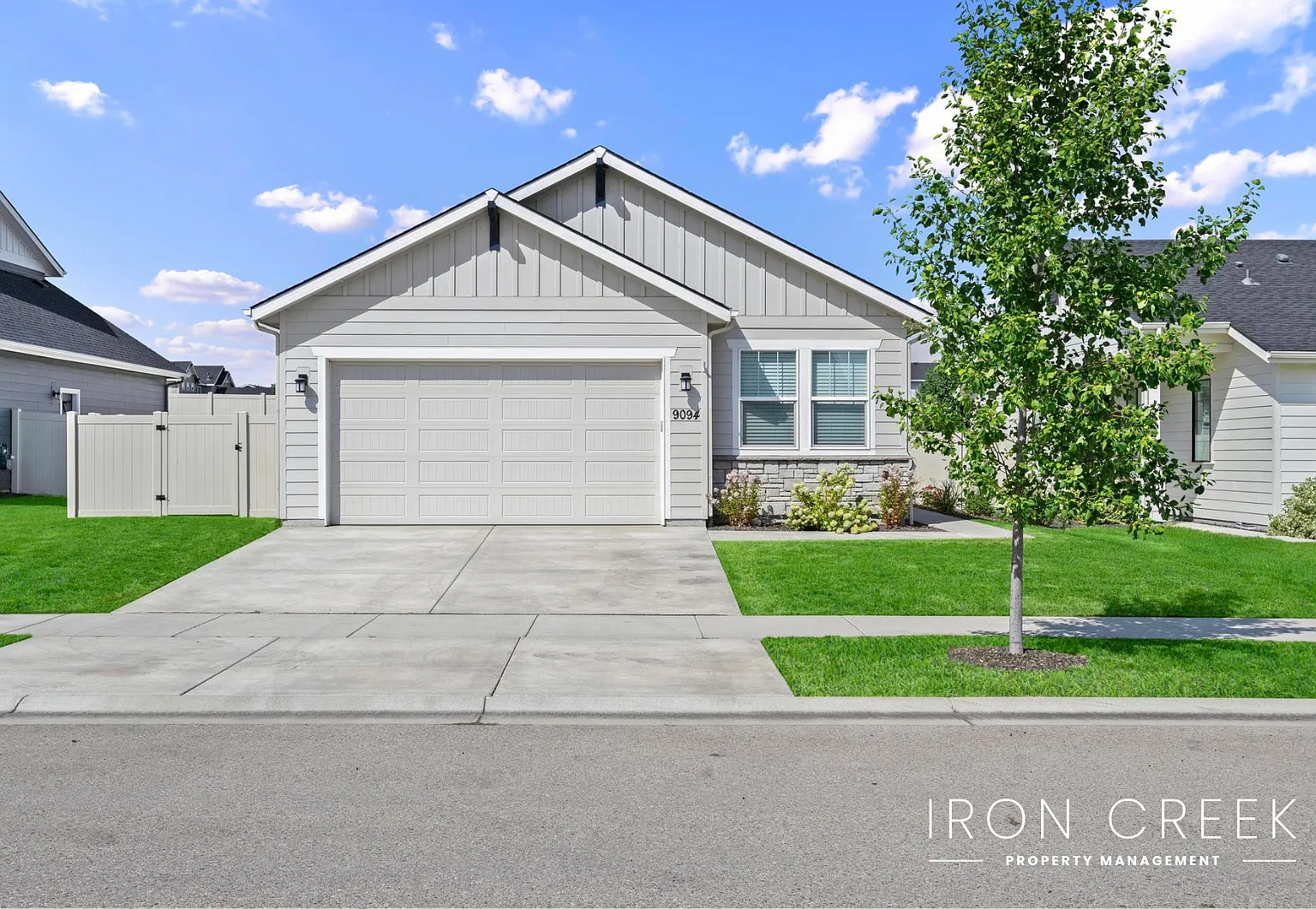 3 bed, 1383 sqft, $2,375 — Photo 1
