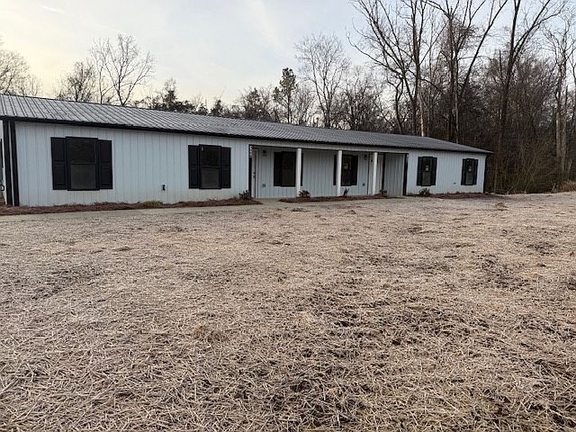 1st image of 162 Cox Ave