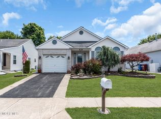 12 Blackpool Way, Toms River, NJ 08757