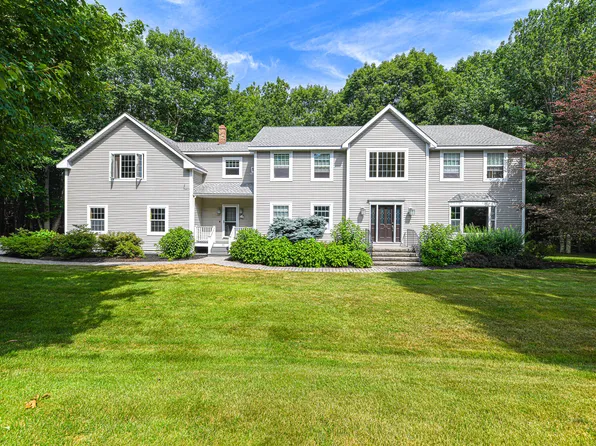 32 Remington Way, Kennebunk, ME 04043