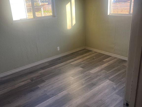 5th image of 3415 Bowling Ln