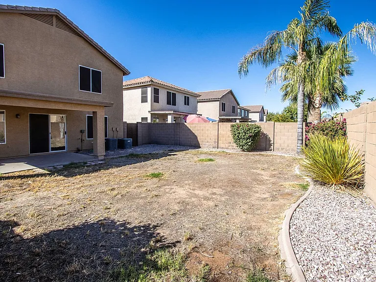 1478 E Stirrup Ln — Photo 32