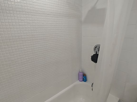 5th image of 999 Brickell Bay Dr APT 1006