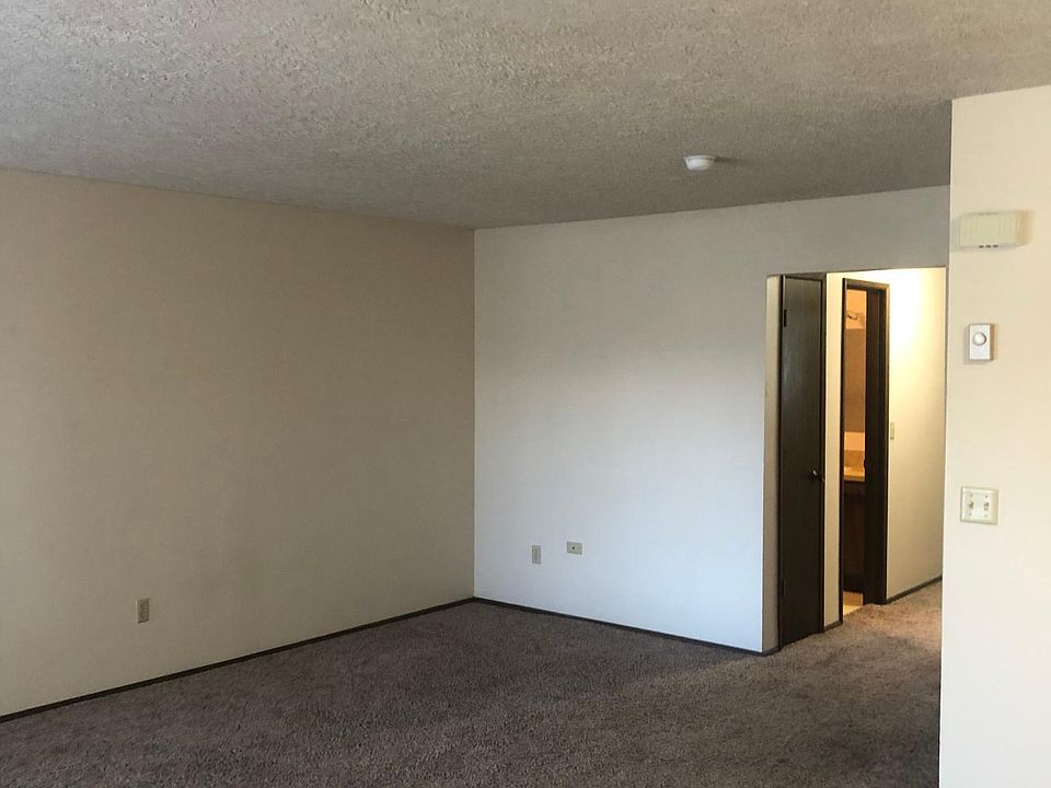 1st image of 4619 N Lombard St