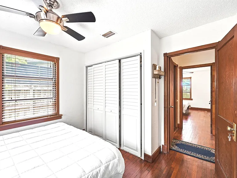 1516 SW 24th St — Photo 12
