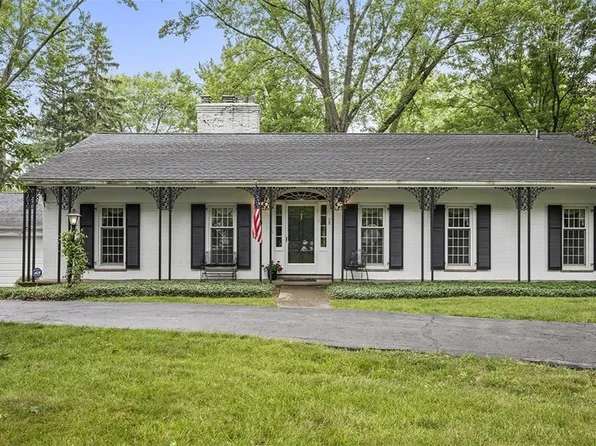 25 Clairhaven Dr, Hudson, OH 44236