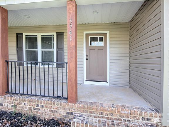 4th image of 3941 Englewood St