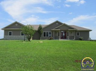 4520 SW Deer Run St, Topeka, KS 66610