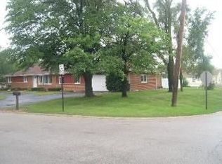 8910 S 84th Ave, Hickory Hills, IL 60457