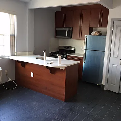 Rented by Roz Khan, LREB | media 18