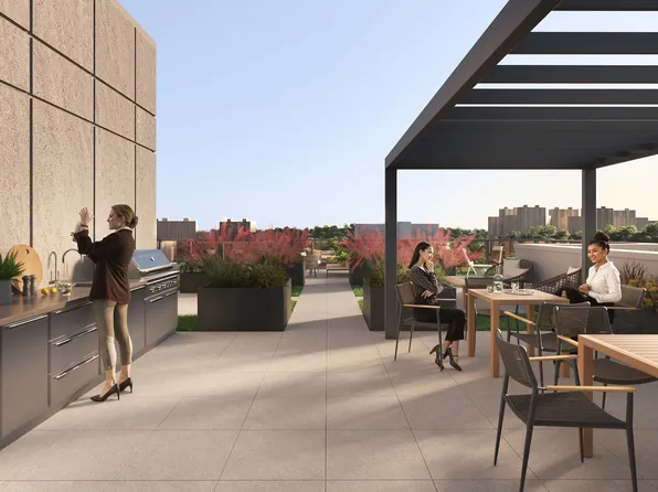 5055 Broadway image 12 of 19