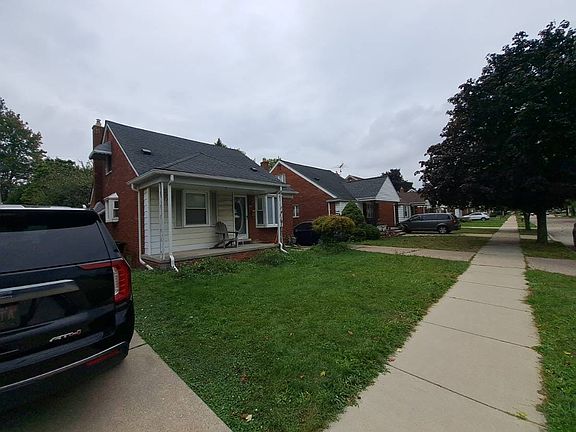 2nd image of 15559 Warwick Ave