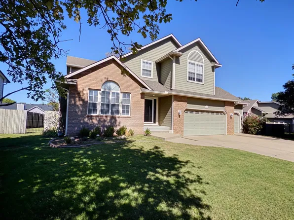 904 E Hawthorne Dr, Derby, KS 67037