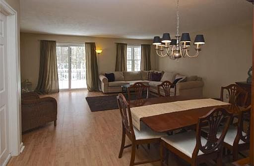 4th image of 37 Laurelwood Dr