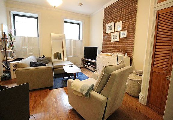 4th image of 3 W 87th St APT 1C