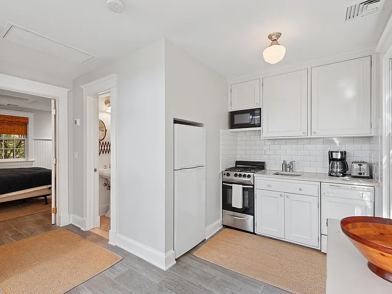 31 Ocean View Ave — Photo 25